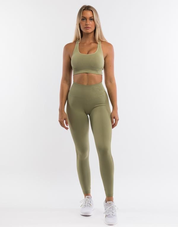 Seamless Fitness Set Damen | Figurformend BH & Hose | Yoga & Gym Outfit